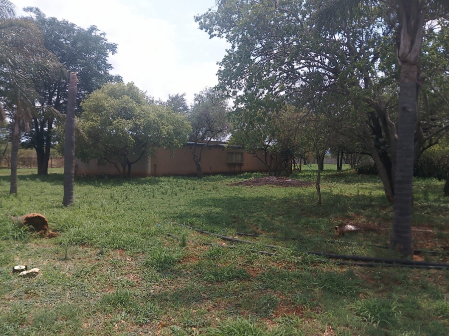 6 Bedroom Property for Sale in Hartbeespoort Rural North West